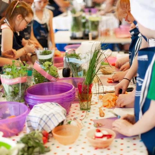 Kinder beim Kochen, Foto: Pixabay Kinder beim Kochen, Foto: Pixabay
