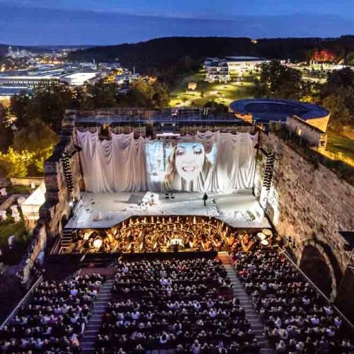 Freilichbühne bei Nacht, Foto: Oliver Vogel Freilichbühne bei Nacht, Foto: Oliver Vogel